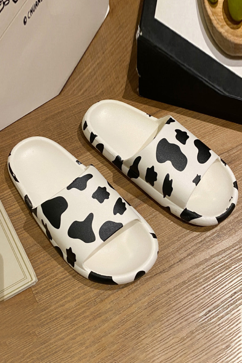 BH02664-1-37, BH02664-1-39, BH02664-1-41, BH02664-1-36, BH02664-1-38, BH02664-1-40, White Summer Cow Print Slides for Women Animal Sandals Open Toe Thick Sole Slippers