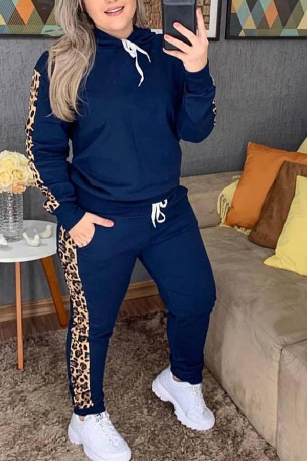 Pullover Hoodie And Jogger Pants Leopard Tracksuit Set